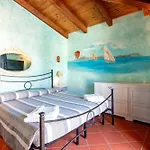 Aurora Con Piscina Privata 斯廷蒂诺